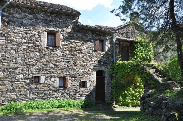 La Conte Acomodação com café da manhã La Coste Exterior foto